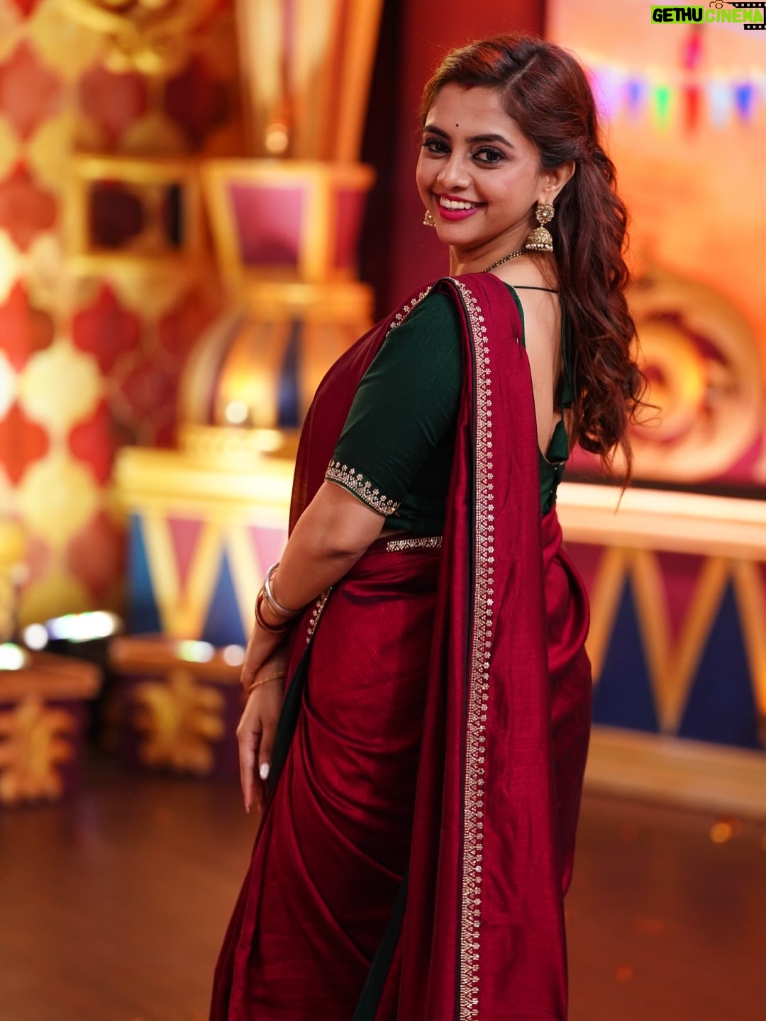 Sukrutha Nag - 8.9K Likes - ❤️Be kind, feel beautiful❤️
.
.
Pc:- @iam_mrinalkashyap 😎
.
.
Mua:- @makeoverbyarshitha ❤️