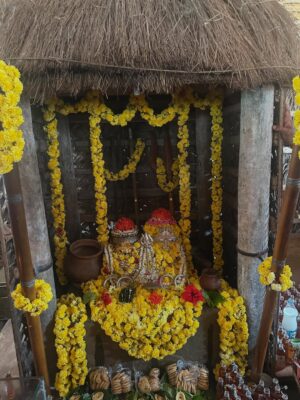 Sukrutha Nag Instagram - 🔱🔱 Swamy Koragajja 🔱🔱
.
.
From wanting to visit this temple to the moment i got swamy darshana🥹🥹
.
.
Emotions came rushing down the moment i saw Swamy Koragajja 
.
.
Thankfull
Greatfull
Blessed🙏🏻