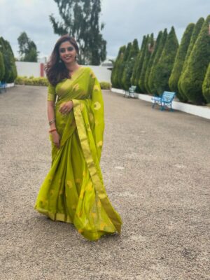 Sukrutha Nag Instagram - ❤️Wearing my favourite accessory: my smile. 🙂❤️