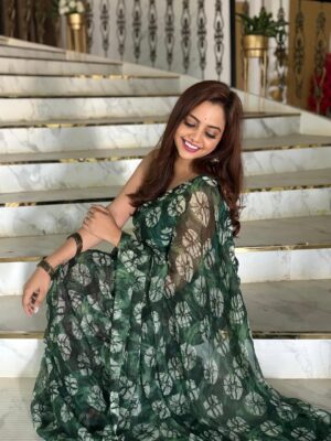 Sukrutha Nag Instagram - ❤️Green and gorgeous, that’s the mood❤️
.
.
Pc:- @mallesh_makeup_studio 😎