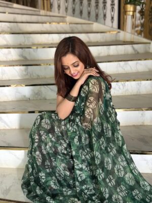 Sukrutha Nag Instagram - ❤️Green and gorgeous, that’s the mood❤️
.
.
Pc:- @mallesh_makeup_studio 😎