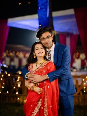 Sulagna Panigrahi Instagram - @biswakalyanrath - chalo anniversary pe bahar 
  chalte hain… 
  Me- Ruko baby ro raha hai….

Lunch ka plan tha coffee ke liye jaa paaye 😝

#Throwback to reception night 😍
Half a decade (5yrs sounds boring) and it feels like yesterday ok max day before yesterday, that two crazy people chose not to wear a mask for a few hours in 2020 and get married 

Swipe to see current situation- jaldi photo lelo, before baby starts crying 🥴

#decemberweddings❤️ #2020wedding 

*no one got Covid at our wedding this was the short period when weddings were allowed and all the rules and regulations were followed by us including “no music” 😋

9 December 2020