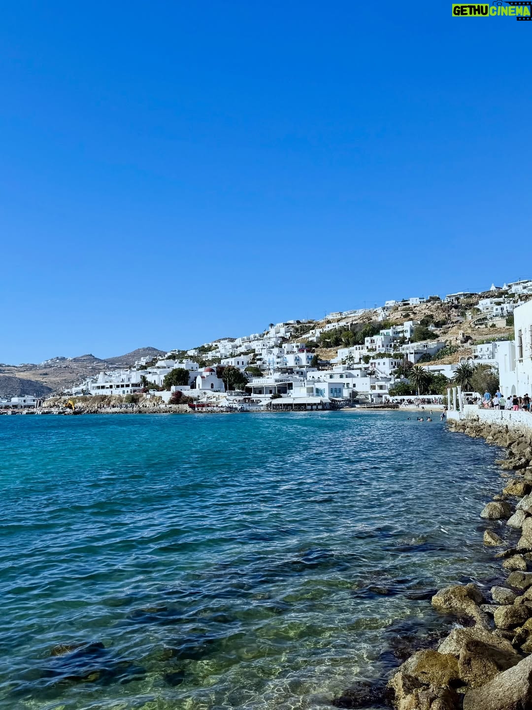 Sully Sáenz - 25.6K Likes - Mykonos 🇬🇷 🫶 🌸

“La vida es un instante, y los momentos vividos son nuestro verdadero tesoro 🙏🏻. No dejes para mañana lo que te haga feliz hoy 🩵.”

#greece #mykonos