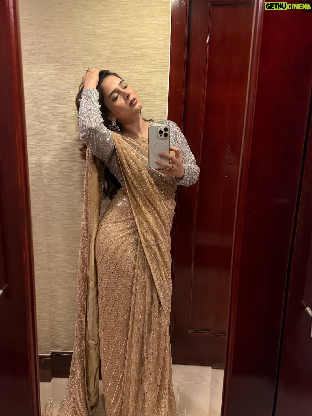 Sumaiyya Bukhsh - 82.1K Likes - 