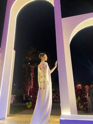 Sumaya Rida Instagram - About last night…
Opening the fifth edition of #RSIFF25, celebrating our shared love for cinema 🤍
An honor and a true joy to be part of this beautiful milestone for our beloved festival @redseafilm 

Thank you @fredjewelry for the Stunning Diamond Set 
Wearing A Couture Suit Reinterpretation by @aliciaruedaatelier 
Full look production by @illayproductions
MUAH @josselynramirez13

Photography @ammarparis & @danieleventurelliphoto 
And heartfelt thanks to @mayareldegwey for the support 🤍