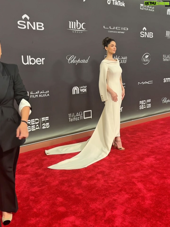 Sumaya Rida - 16.7K Likes - About last night…
Opening the fifth edition of #RSIFF25, celebrating our shared love for cinema 🤍
An honor and a true joy to be part of this beautiful milestone for our beloved festival @redseafilm 

Thank you @fredjewelry for the Stunning Diamond Set 
Wearing A Couture Suit Reinterpretation by @aliciaruedaatelier 
Full look production by @illayproductions
MUAH @josselynramirez13

Photography @ammarparis & @danieleventurelliphoto 
And heartfelt thanks to @mayareldegwey for the support 🤍