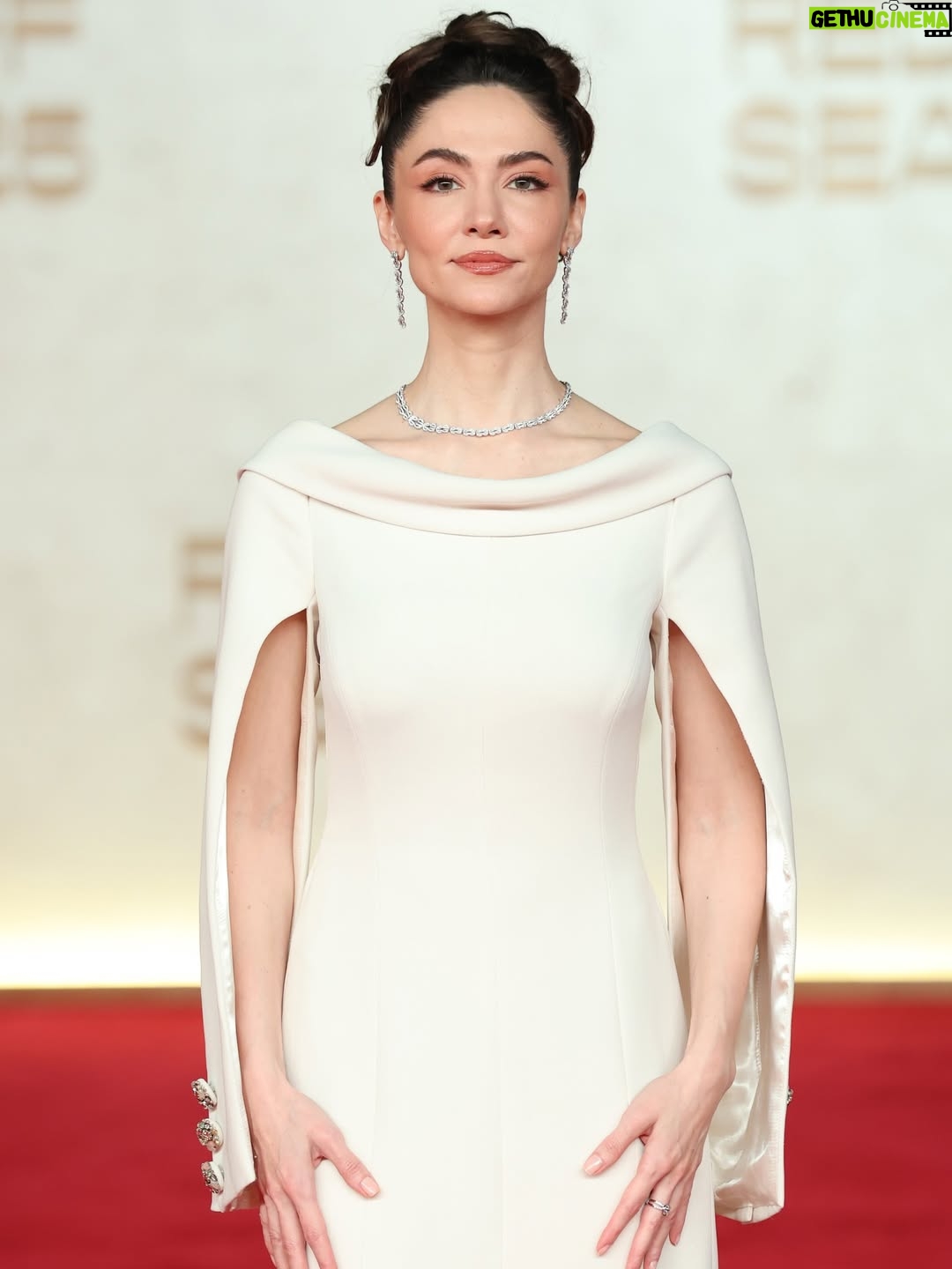 Sumaya Rida - 16.7K Likes - About last night…
Opening the fifth edition of #RSIFF25, celebrating our shared love for cinema 🤍
An honor and a true joy to be part of this beautiful milestone for our beloved festival @redseafilm 

Thank you @fredjewelry for the Stunning Diamond Set 
Wearing A Couture Suit Reinterpretation by @aliciaruedaatelier 
Full look production by @illayproductions
MUAH @josselynramirez13

Photography @ammarparis & @danieleventurelliphoto 
And heartfelt thanks to @mayareldegwey for the support 🤍