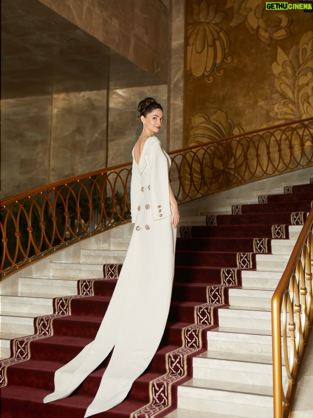 Sumaya Rida - 27.9K Likes - Moments Before the Opening Ceremony of @redseafilm
Wearing @fredjewelry High Jewelry 
@aliciaruedaatelier Reinterpretation of Haute Couture Suit
MUAH & Photography @josselynramirez13 
Look Production @illayproductions 
Management @mayareldegwey
