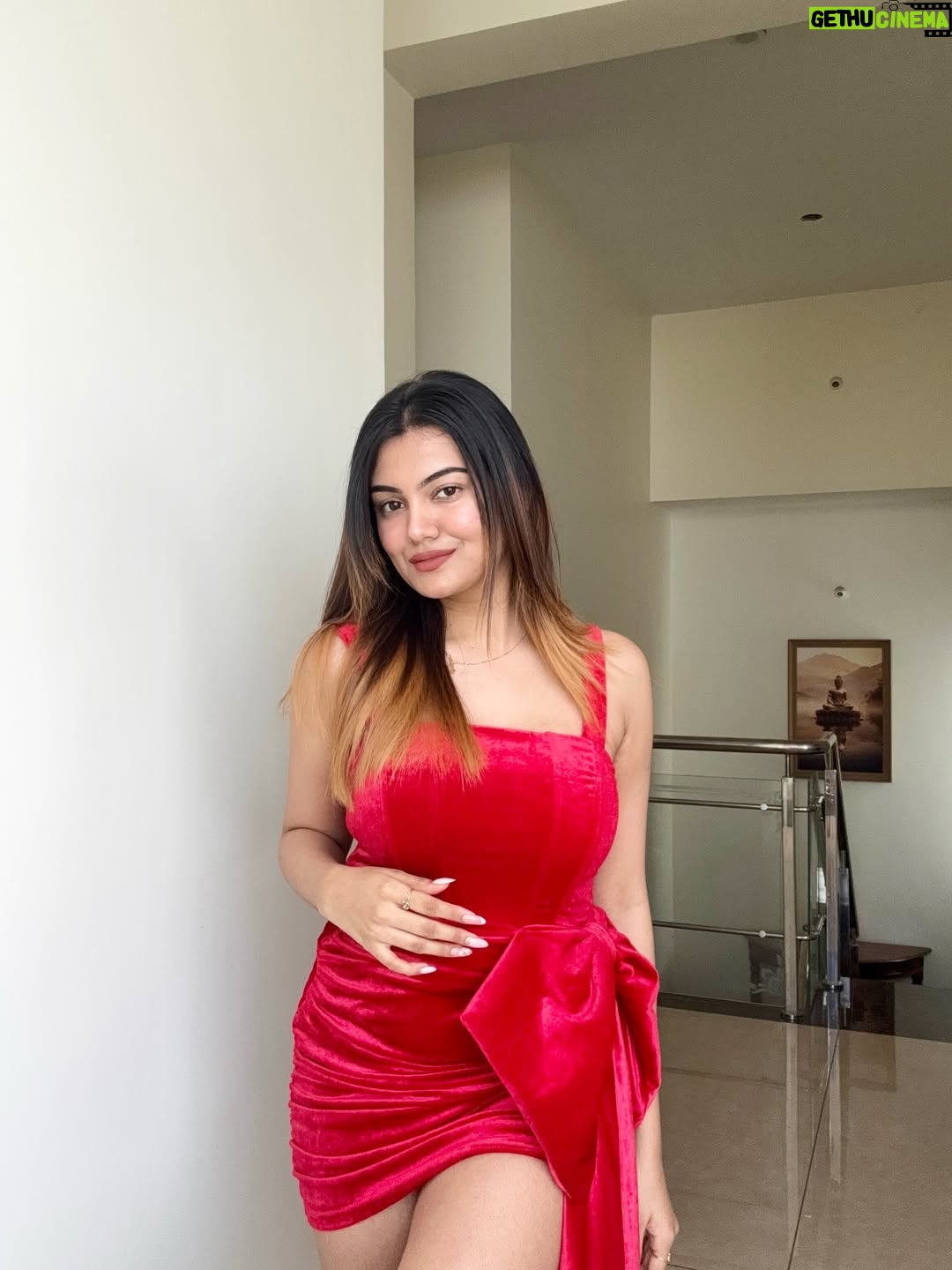 Sunaina Ganesh - 7.4K Likes - the lady in red ❤️