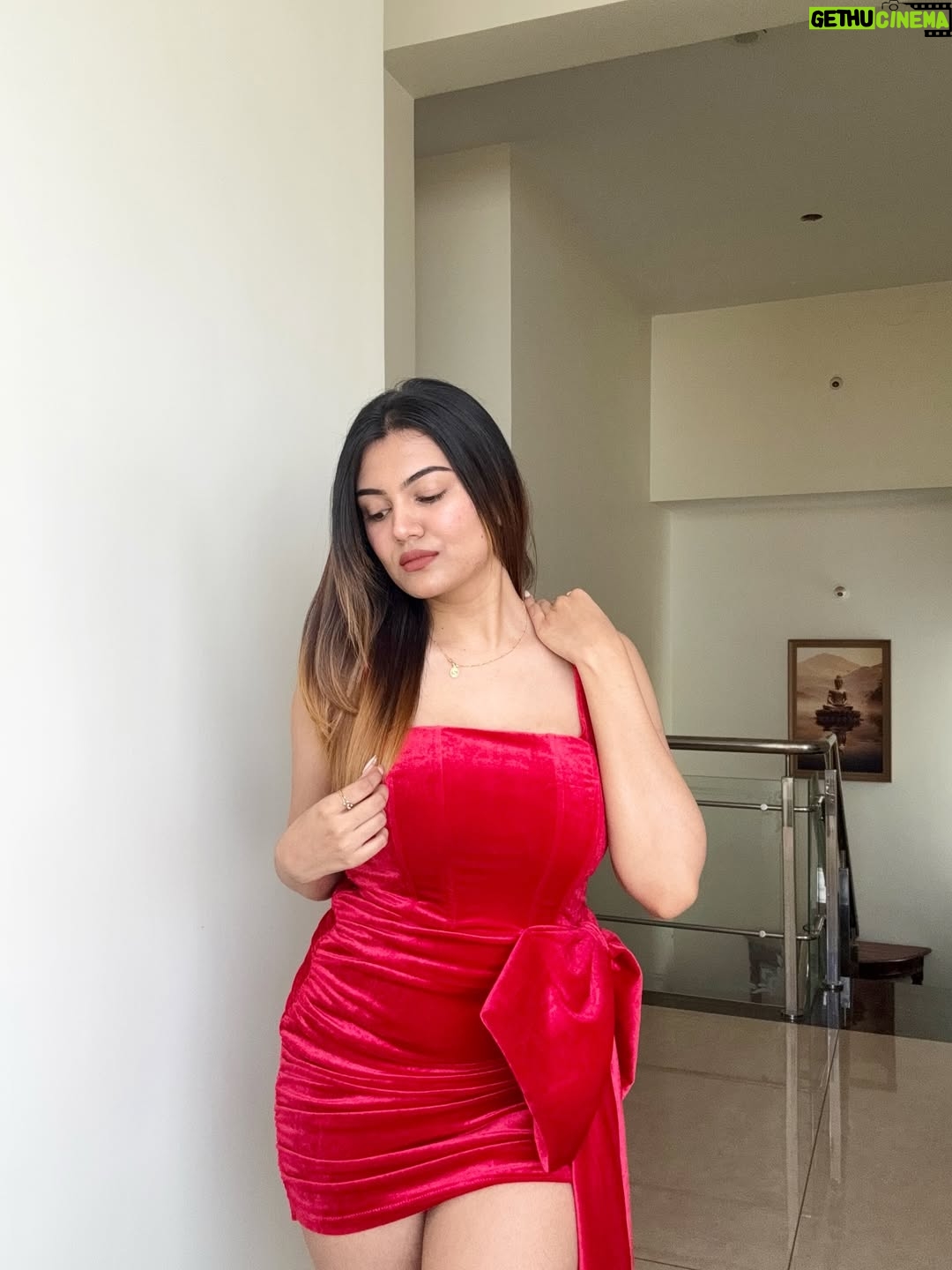 Sunaina Ganesh - 7.4K Likes - the lady in red ❤️