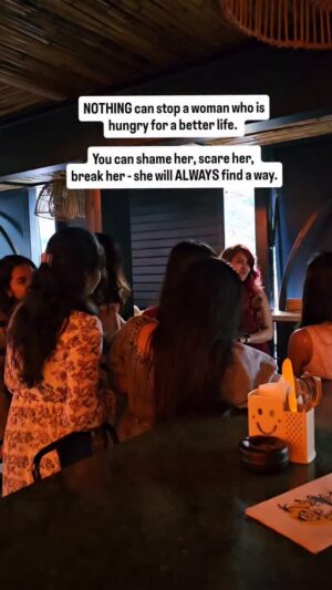 Superwowstyle Instagram - My biggest take away from yesterday's meet.

Loved hearing the most amazing, inspiring stories of women who are breaking out of the cages of patriarchy and carving out the lives they want to live.

This, to me is true empowerment. 

Thank you so much @rare.reach for making this happen!
And @itsybitsycraftstore for the fun activities

Location @jollyjohnnysbar