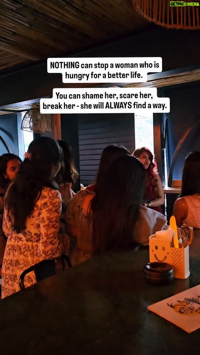 Superwowstyle - 1.4K Likes - My biggest take away from yesterday's meet.

Loved hearing the most amazing, inspiring stories of women who are breaking out of the cages of patriarchy and carving out the lives they want to live.

This, to me is true empowerment. 

Thank you so much @rare.reach for making this happen!
And @itsybitsycraftstore for the fun activities

Location @jollyjohnnysbar