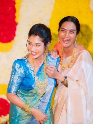 Sureka Instagram - Us laughing over news we see on us😂🧡🧿