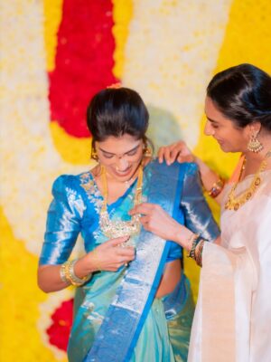 Sureka Instagram - Us laughing over news we see on us😂🧡🧿