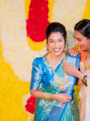 Sureka Instagram - Us laughing over news we see on us😂🧡🧿