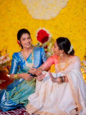 Sureka Instagram - Us laughing over news we see on us😂🧡🧿