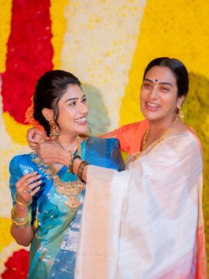Sureka Instagram - Us laughing over news we see on us😂🧡🧿