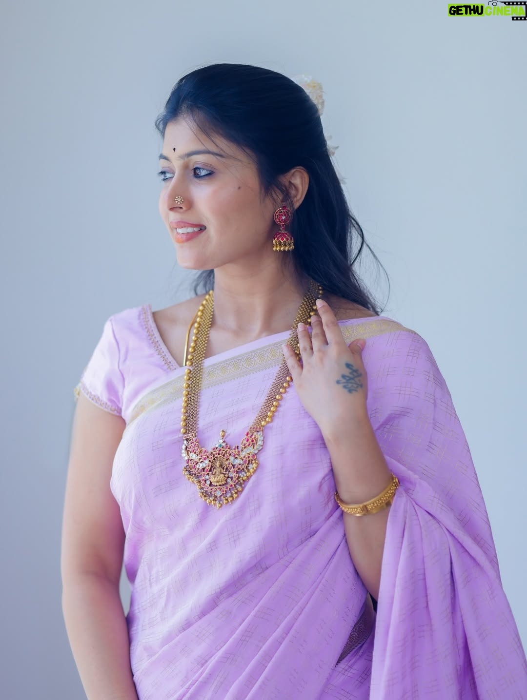 Sushmitha Ashwin - 46.2K Likes - Ending 2025 as a first-time mom feels like closing a chapter I never knew I was strong enough to write.
This year taught me love in its purest, most exhausting, and most beautiful form.
Between sleepless nights and tiny milestones, I found a new version of myself—braver, softer, and endlessly grateful.
As 2025 ends, my heart is fuller, my world is smaller, and my life has never felt more meaningful. 💛