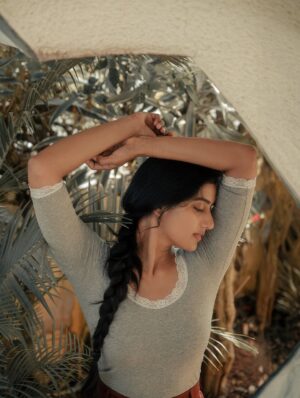Sushmitha Bhat Instagram - With @irst_photography, through the deep dark valley of thoughts 🍂
