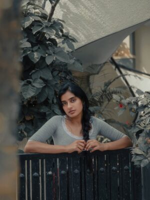 Sushmitha Bhat Instagram - With @irst_photography, through the deep dark valley of thoughts 🍂