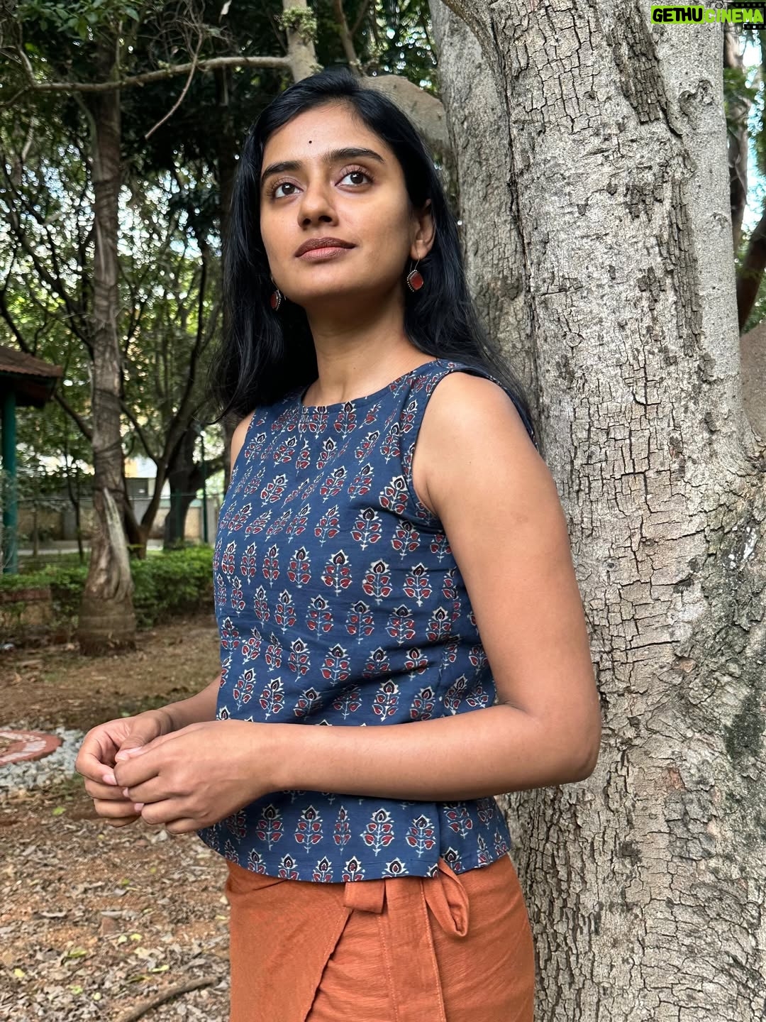 Sushmitha Bhat - 23.3K Likes - @matkatusonline :  For building a sustainable, clean, fashion that also lets you to be adventurous with style. 
Here’s me casually sporting some of their best designs 🌸♥️
Earrings from @kanakathara_jewellery ✨