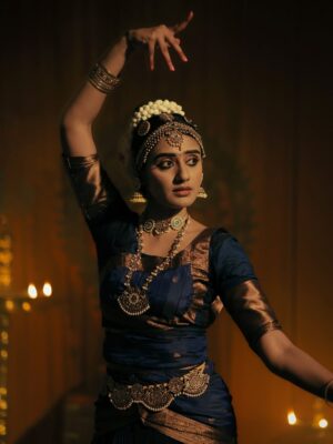 Sushmitha Bhat Instagram - Overwhelmed by the love and response 🥰
Thank you for supporting Dominic and the Ladies’ Purse 💼✨”
#dominicandtheladiespurse #stillphotography #promostills
