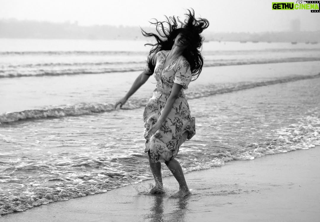 Sushmitha Bhat - 17.9K Likes - A rendezvous with @priyadarshineeraj & the sea.. 

“….. as I wended the shores I know, I too, saw the endless rocking….”
