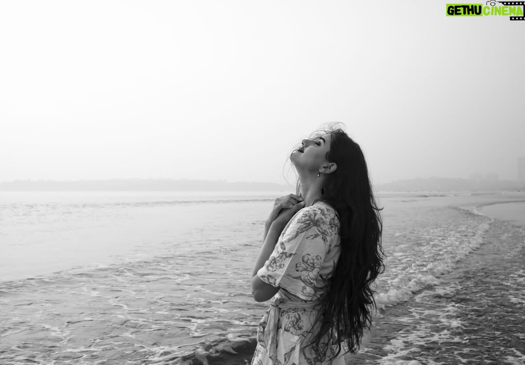 Sushmitha Bhat - 17.9K Likes - A rendezvous with @priyadarshineeraj & the sea.. 

“….. as I wended the shores I know, I too, saw the endless rocking….”