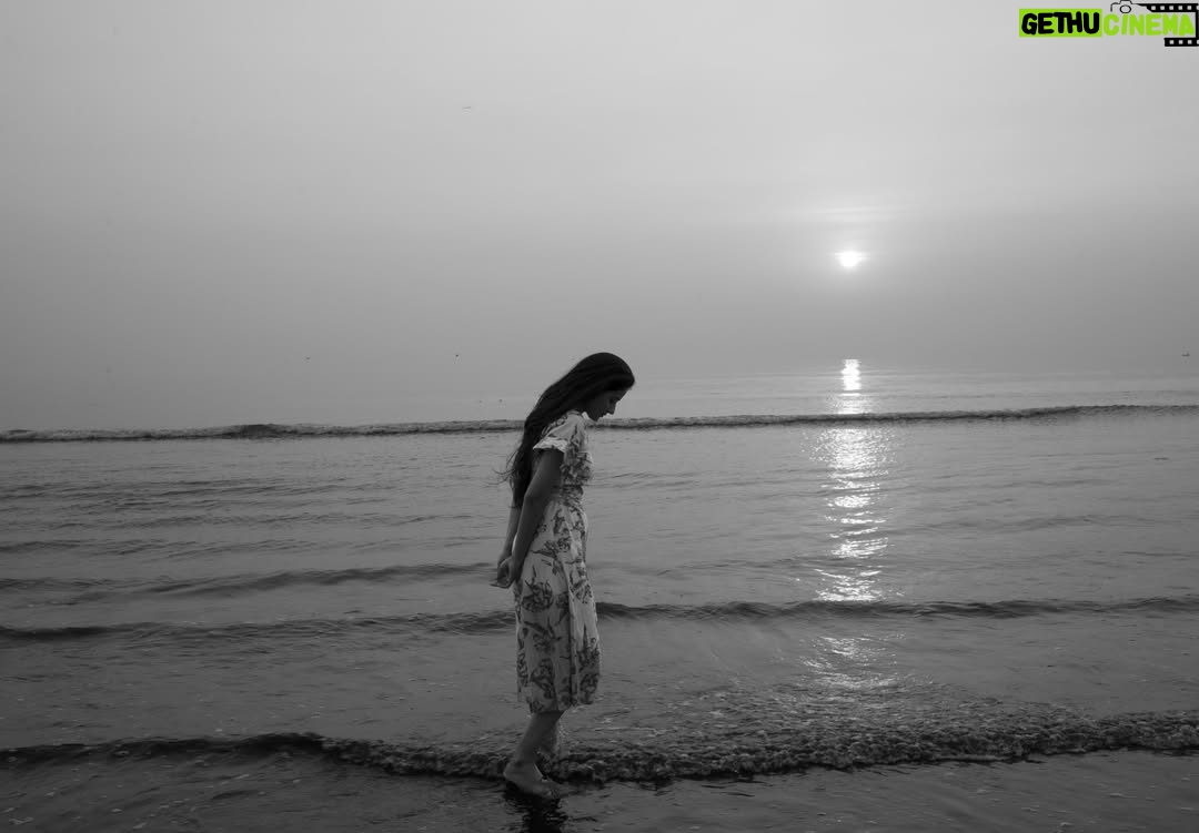 Sushmitha Bhat - 17.9K Likes - A rendezvous with @priyadarshineeraj & the sea.. 

“….. as I wended the shores I know, I too, saw the endless rocking….”