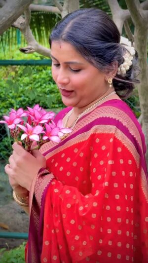Sushmitha Sheshagiri Instagram - ಬಾನಲ್ಲು ನೀನೆ…ಬುವಿಯಲ್ಲು ನೀನೆ✨❤️
.
Saree by @patilestore 🙌🏻