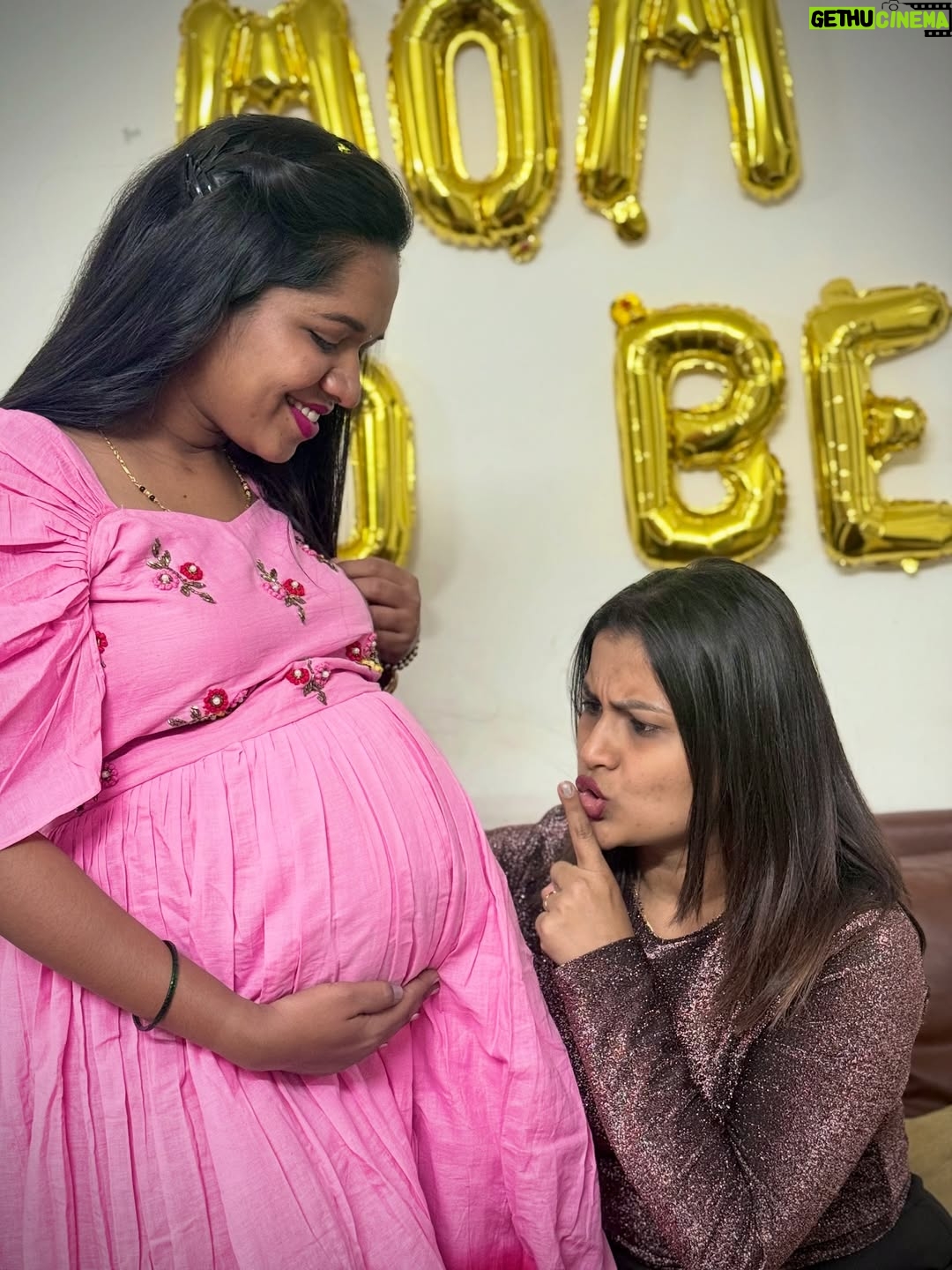 Sushmitha Sheshagiri - 13.4K Likes - ಅತ್ತೆ to be ❤️✨🧿 
.
Customised cake by @cakestories_official 🙌🏻