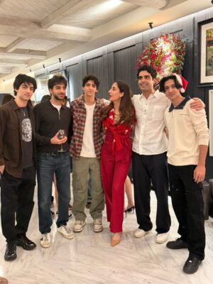 Sussanne Khan Instagram - This was ‘Zmiss’ for us this Xmas… Mummsy our Angel mum..you are in our hearts every second n we will celebrate your soul ans your spirit within us..love you miss you insanely 🎄🎄🎄🎄🎄🎄♥️♥️♥️☃️☃️☃️☃️🤍🤍🤍🥹