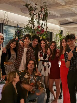 Sussanne Khan Instagram - This was ‘Zmiss’ for us this Xmas… Mummsy our Angel mum..you are in our hearts every second n we will celebrate your soul ans your spirit within us..love you miss you insanely 🎄🎄🎄🎄🎄🎄♥️♥️♥️☃️☃️☃️☃️🤍🤍🤍🥹