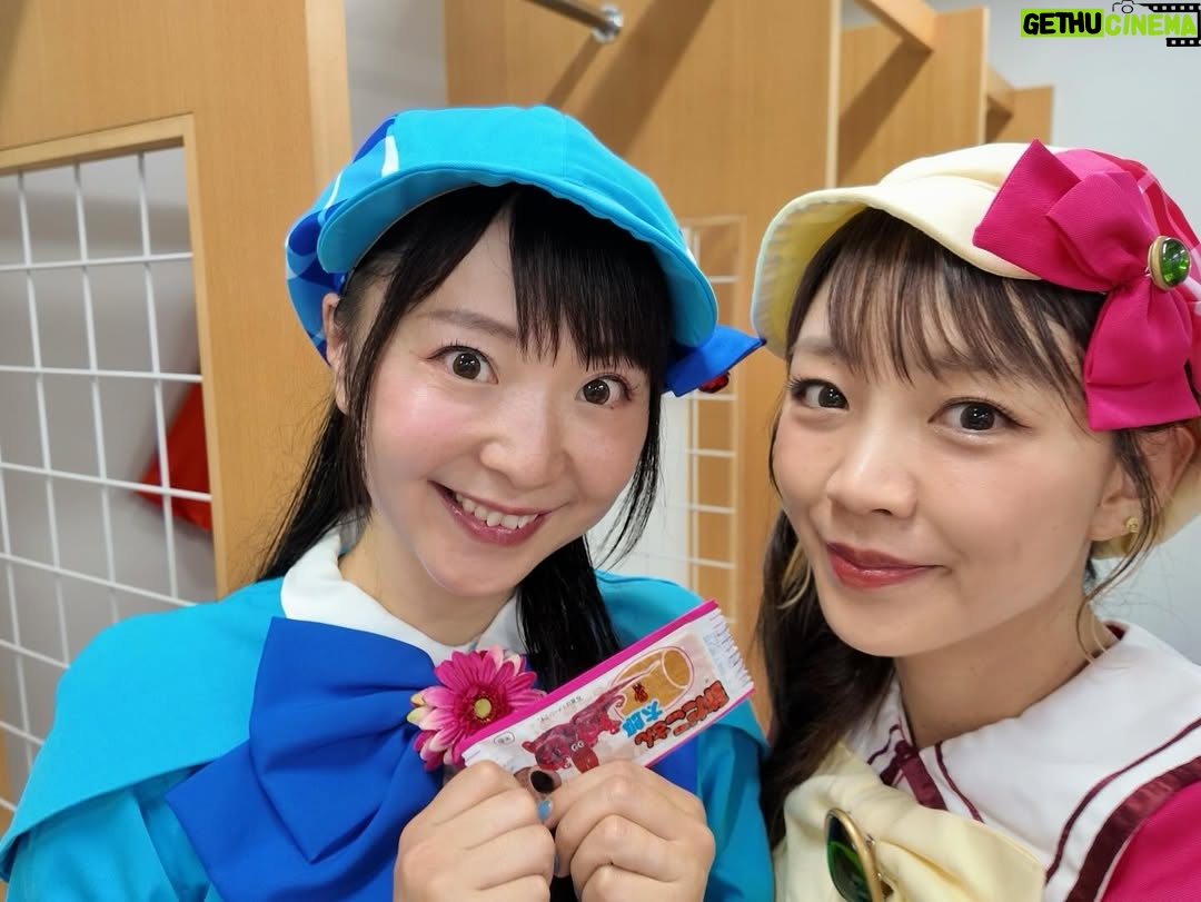 Suzuko Mimori - 10.7K Likes - 2010年に初めて出演した私たち、そして今回7年ぶり8回目のアニサマでした！
ファイナルライブ以降もこうして時々みんなと集まって、ミルキアンのみんなの前に登場できるのが同窓会みたいでエモ嬉しいです🩷

きっちゃんはイギリスから🩵私はアメリカから🩷そらとみころんは東京からさいたまスーパーアリーナに集結！

1番交通費がかかるユニット🤣まちがいない！

今回はフェザーズも一緒に出演できたのめちゃくちゃhappyだったし
ZAQさんの歌をあんなに間近で聴けたのも感動だったし
他の出演者の皆さんとも久々の再会で、懐かしい気持ちでした！

衣装、大事に取っておいてくれた衣装の新さんにも感謝✨

ミルキィを呼んでくださったアニサマのさいとーＰにも感謝！

社長業をお休みして、ミルキィＰとしていつも通り私達を束ねてくれた岡田太郎に感謝！！

いつも通りわがままな私達をケアしてくれたミルキィスタッフのみんなに感謝！！

そして、なんたって、
懐かしのライブグッズを持って駆けつけてくれたミルキアンのみんなに大感謝🩷🩷🩷

みんなのキラキラした顔が忘れられない🤩
また会う日まで、それぞれのミライヘ！！

#アニサマ　#アニサマ2025
#milkyholmes #ミルキィホームズ
#mimorisuzuko #tokuisora #kittaizumi #sasakimikoi #itoayasa #aimi