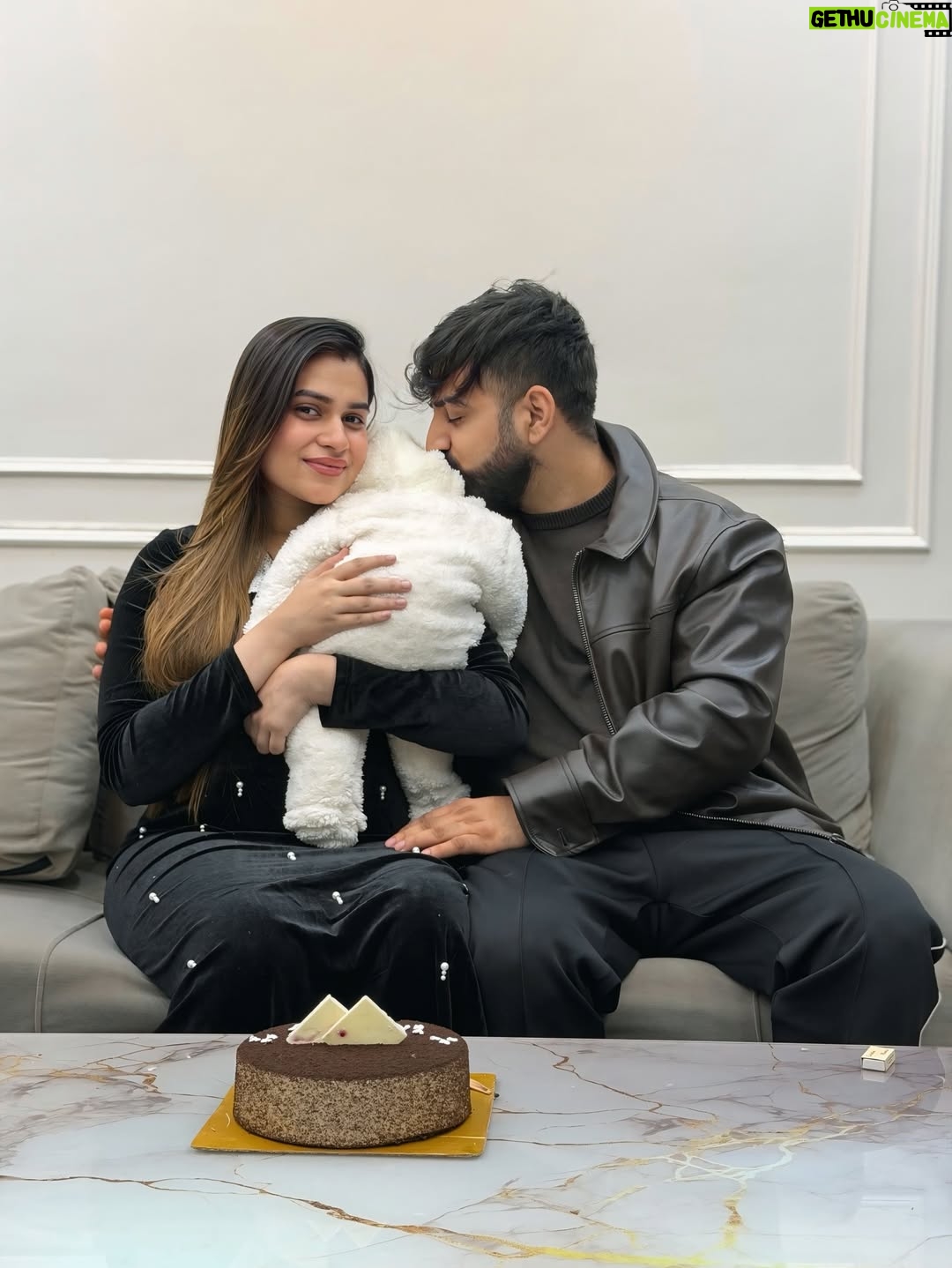 Swati Monga - 418.6K Likes - MY FIRST BIRTHDAY AS A MOMMY❤️👼🏻🧿 My Whole World In One Frame😇 

.
.
.
.
.
#swatimonga #rajatswati #baby #parenthood #couplegoals

[Couple Goals, Family Goals, New Parents, Baby Boy, Parenthood ]