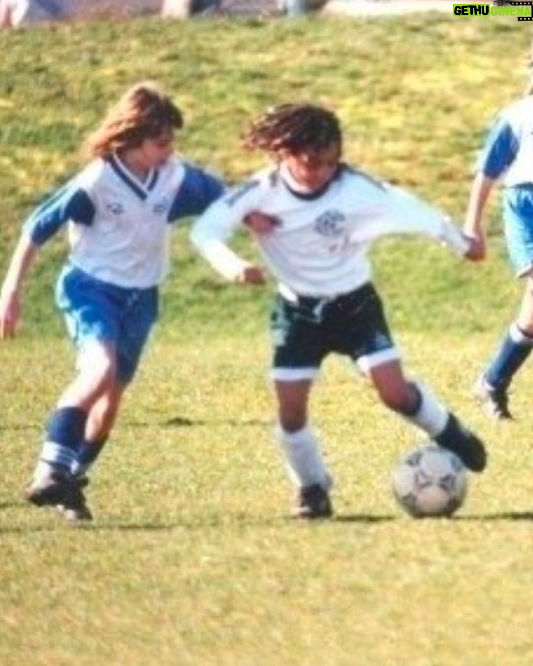 Sydney Leroux - 34.5K Likes - Happy National Girls and Women in Sports Day! Roux has been so lucky to be around such strong, amazing and powerful women her entire life. It makes me question why she isn’t athletic.
