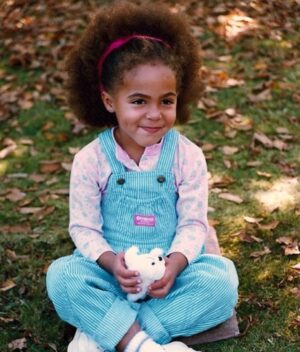Sydney Leroux Instagram - Some things never change… 🤷🏽‍♀️