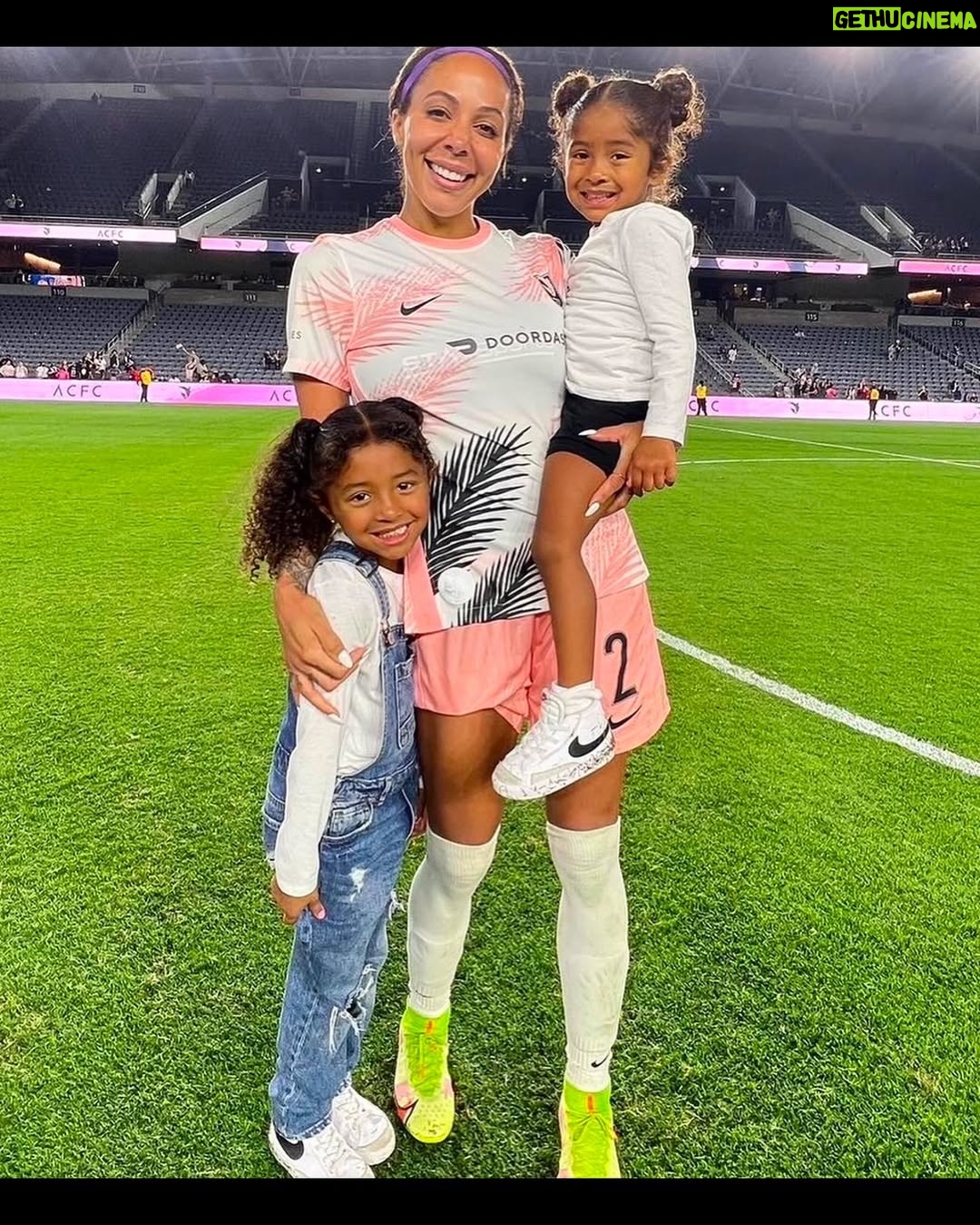 Sydney Leroux - 34.5K Likes - Happy National Girls and Women in Sports Day! Roux has been so lucky to be around such strong, amazing and powerful women her entire life. It makes me question why she isn’t athletic.