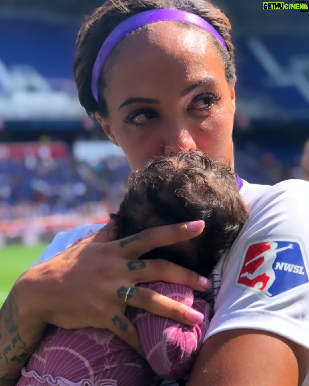 Sydney Leroux - 34.5K Likes - Happy National Girls and Women in Sports Day! Roux has been so lucky to be around such strong, amazing and powerful women her entire life. It makes me question why she isn’t athletic.