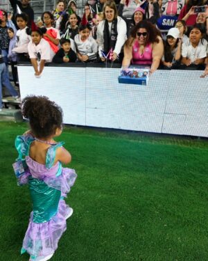 Sydney Leroux Instagram - Happy National Girls and Women in Sports Day! Roux has been so lucky to be around such strong, amazing and powerful women her entire life. It makes me question why she isn’t athletic.