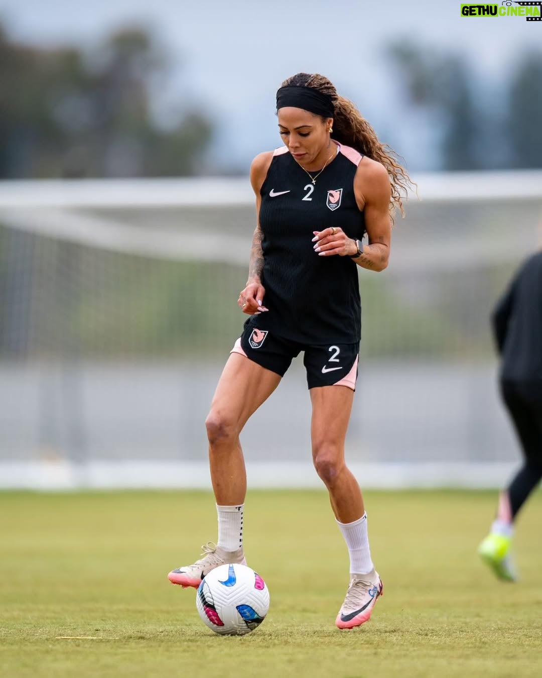 Sydney Leroux - 30.3K Likes - Preseasoning… 🧂