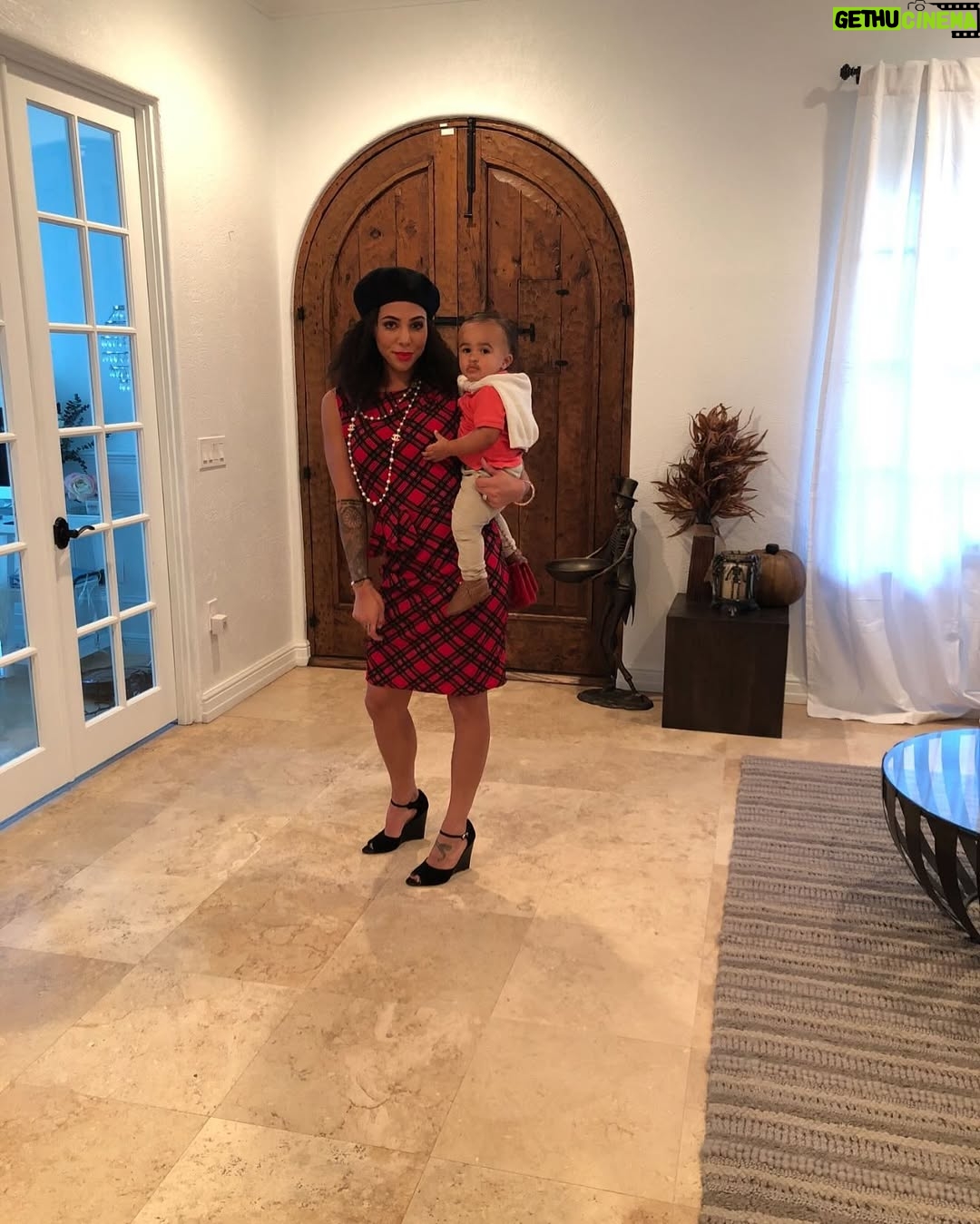 Sydney Leroux - 36.6K Likes - My favorite time of year.