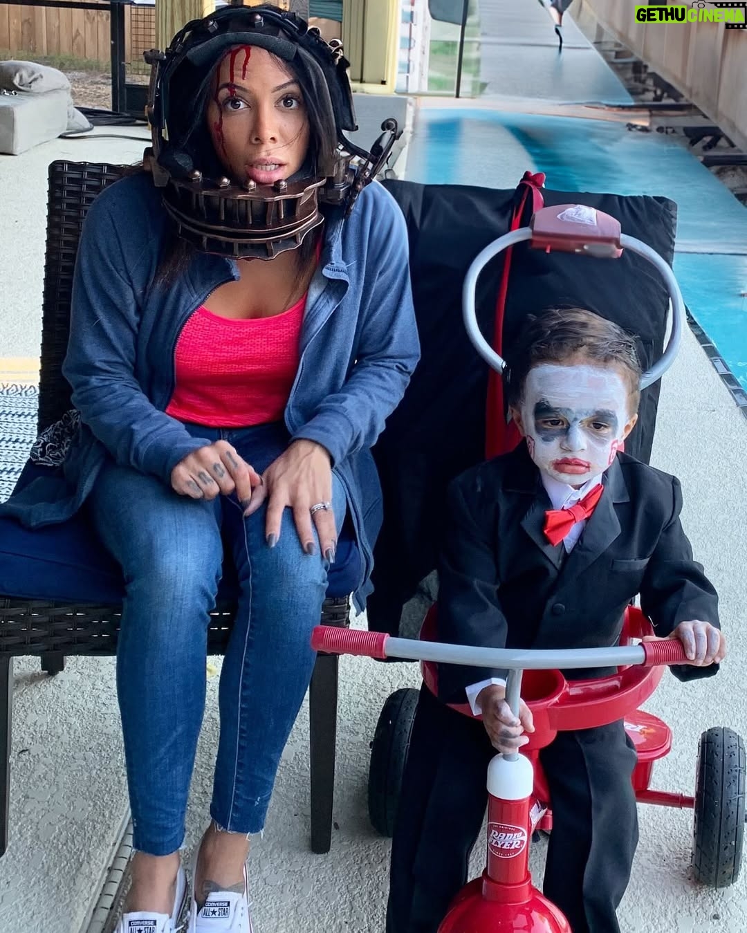 Sydney Leroux - 36.6K Likes - My favorite time of year.