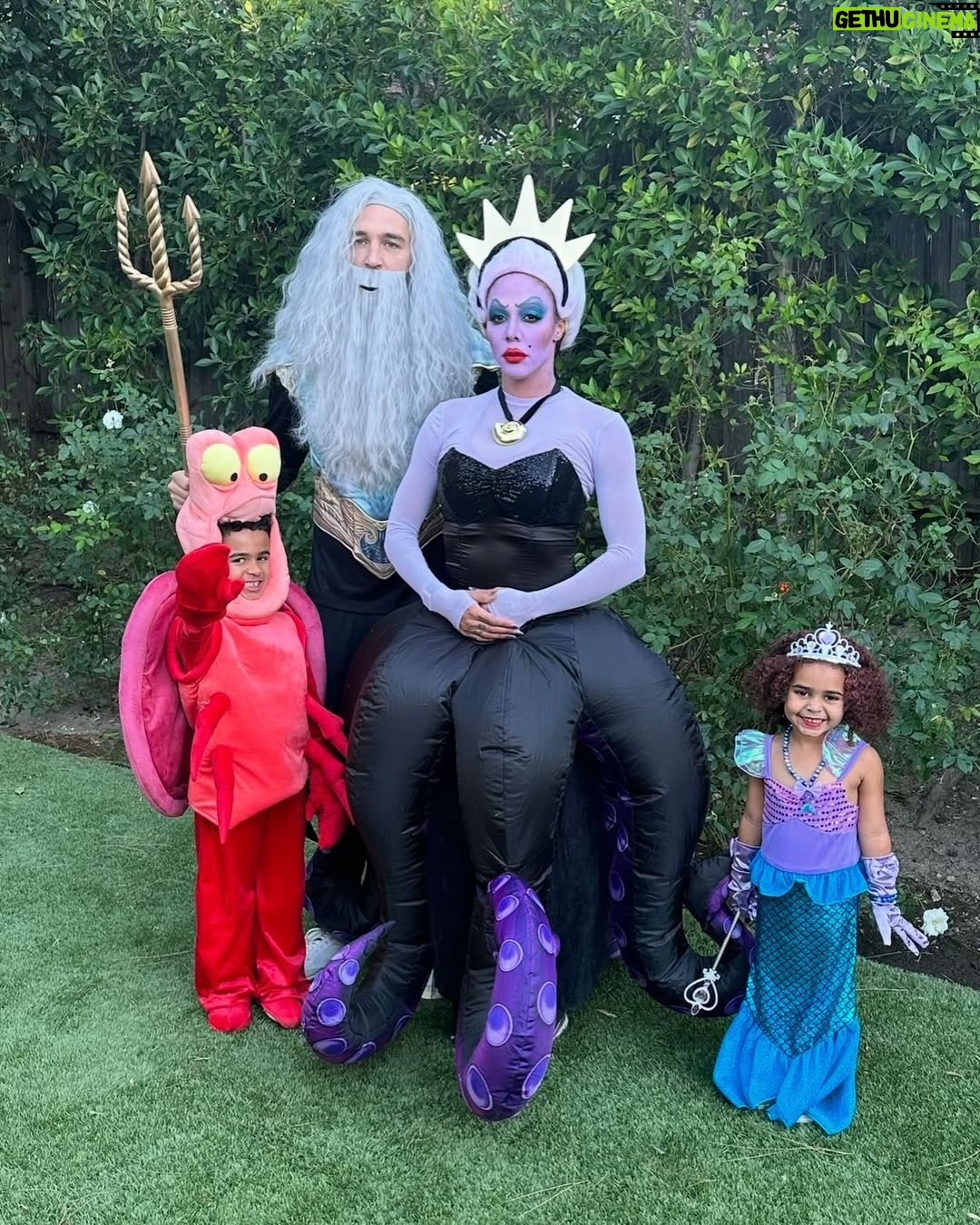 Sydney Leroux - 36.6K Likes - My favorite time of year.