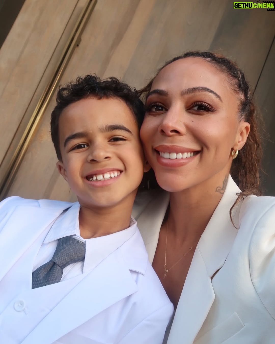 Sydney Leroux - 53.8K Likes - A blessed day for new beginnings for my baby’s. 🥹