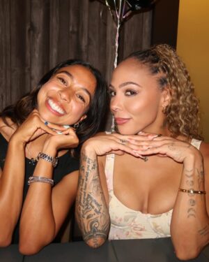 Sydney Leroux Instagram - Pictures that make me smile big.