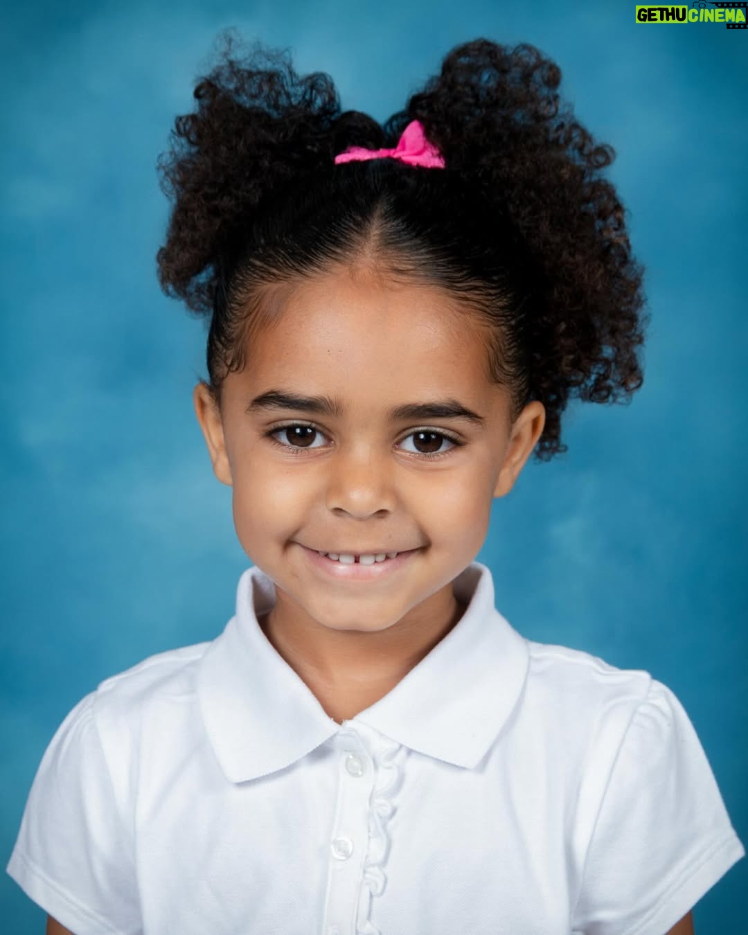 Sydney Leroux - 37.8K Likes - My second grader and my little kindergartener 🥹😭
