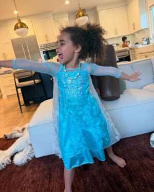 Sydney Leroux Instagram - Pictures that make me smile big.