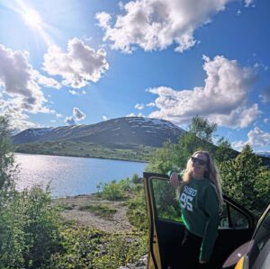 Synnøve Skarbø Instagram - Dett var dett. Godt nytt år! 🎇