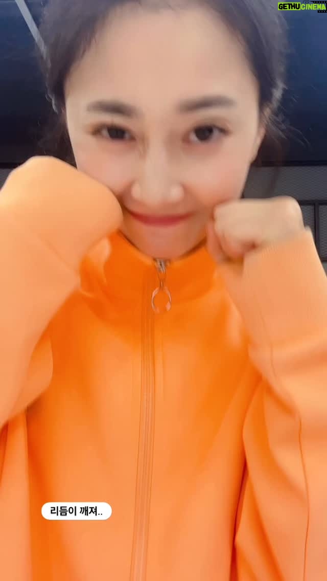 Taemi - 534 Likes - 리듬이 깨져~ 흐름도 깨쪄 ㅋㅋㅋㅋㅋ🥲 @kkachi99